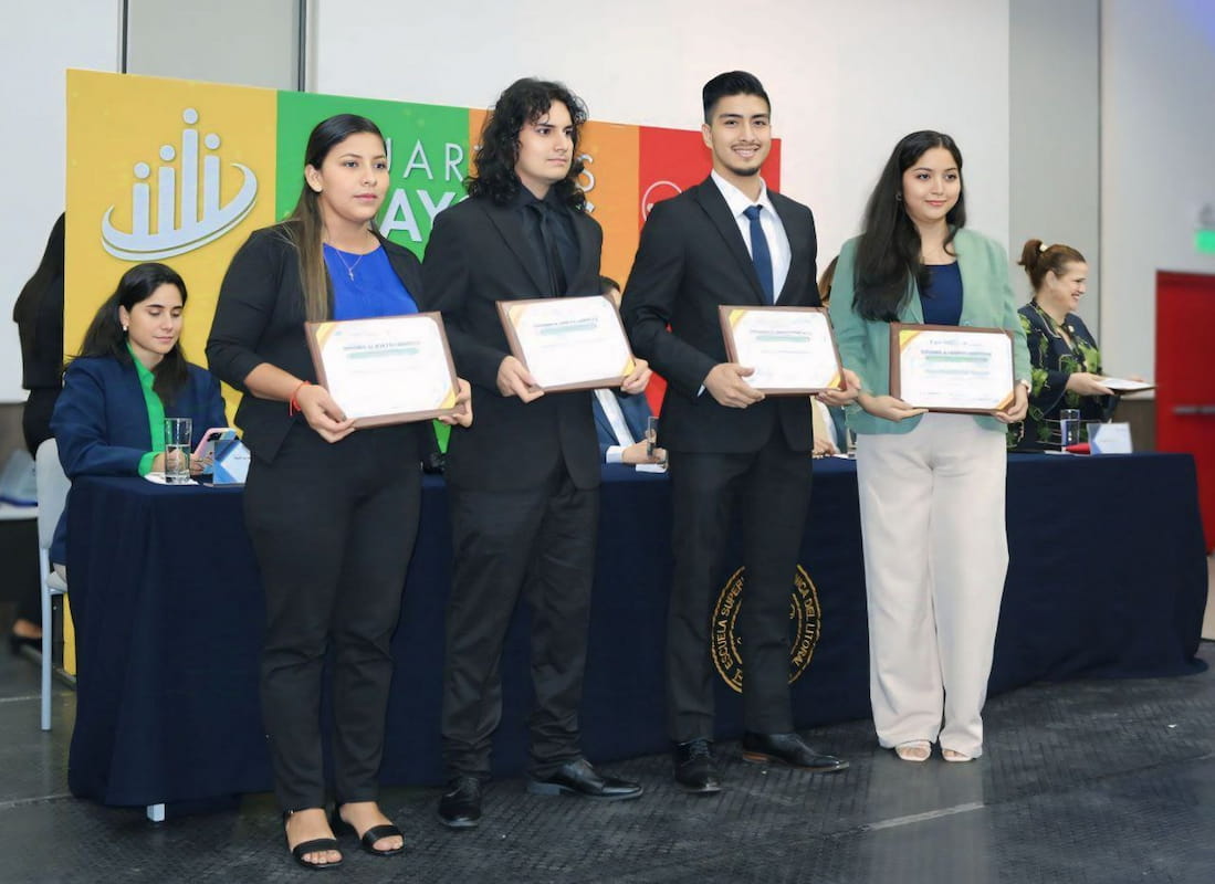 Receiving the Diploma for Scientific Merit